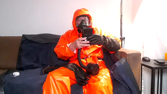 Snapshot of latexslaveboy chatting on June 2026 08:00:02 PM latexslaveboy online show from June 2026 08:00:02 PM
