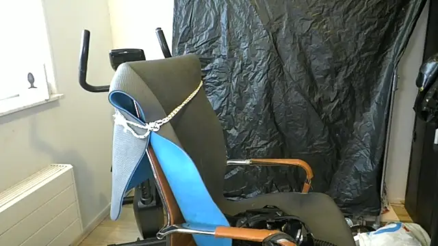 Snapshot of latexslaveboy chatting on June 2026 08:49:02 AM latexslaveboy online show from June 2026 08:49:02 AM