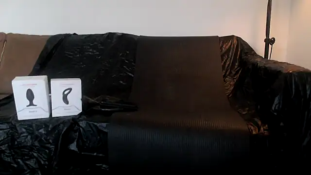 Snapshot of latexslaveboy chatting on June 2026 07:45:01 PM latexslaveboy online show from June 2026 07:45:01 PM