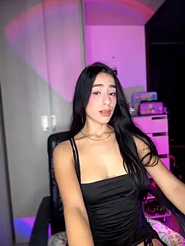 Snapshot of _Alejandra_02 chatting on March 2026 08:26:33 AM Alejandra 02 online show from March 2026 08:26:33 AM