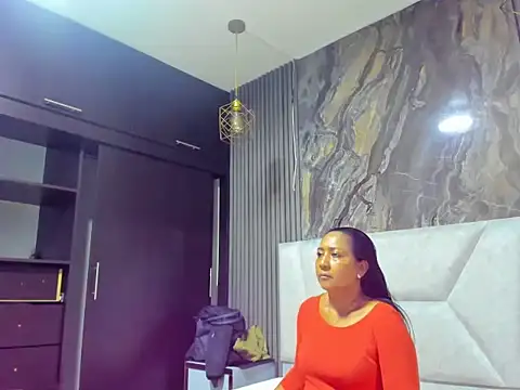 ZafiroHL online show from March 2026 06:03:02 PM