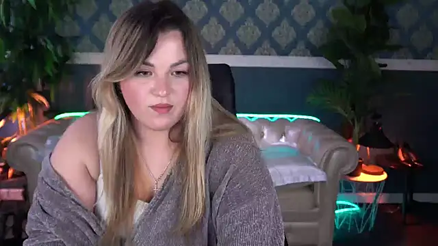 AlissyaGrayy online show from April 2026 01:38:02 PM