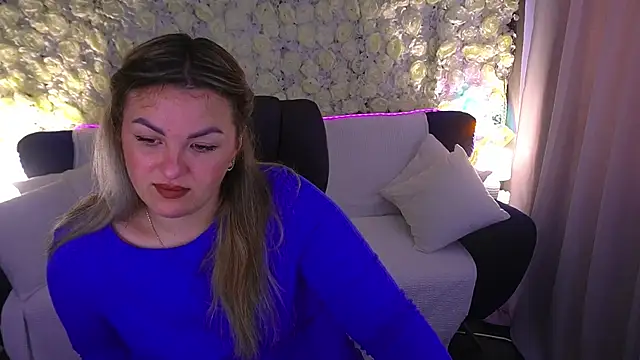 Snapshot of AlissyaGrayy chatting on June 2026 05:45:02 AM AlissyaGrayy online show from June 2026 05:45:02 AM