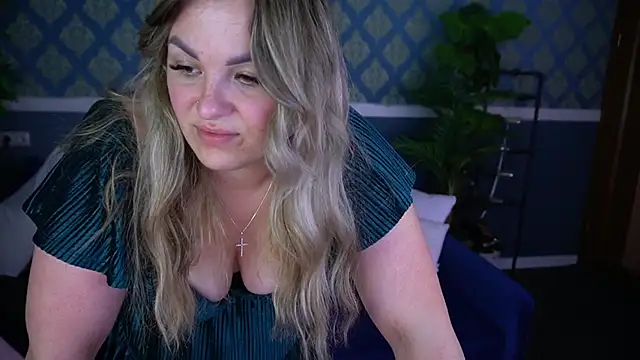 Snapshot of AlissyaGrayy chatting on June 2026 07:14:01 PM AlissyaGrayy online show from June 2026 07:14:01 PM