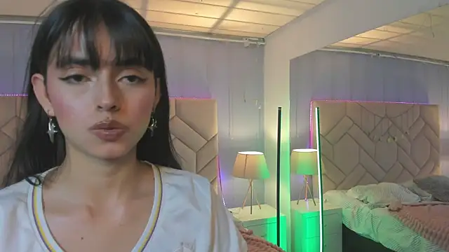 Eimy Blaze online show from July 2026 07:18:02 PM