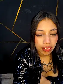 Snapshot of AryahMoonn chatting on May 2026 03:47:02 AM AryahMoonn online show from May 2026 03:47:02 AM