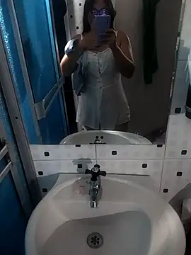 LatinSquirtBaby online show from June 2026 02:27:01 AM