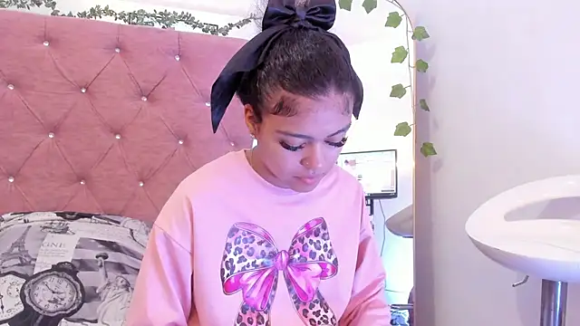 Alaia2 online show from April 2026 12:29:02 PM