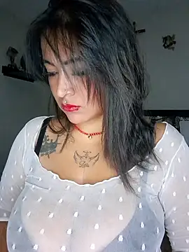 Sarah-917 online show from June 2026 01:06:02 PM