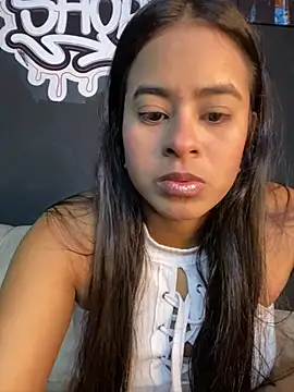 Snapshot of lucirganaxxx chatting on May 2026 05:45:02 AM lucirganaxxx online show from May 2026 05:45:02 AM