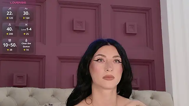 Snapshot of EllieJules chatting on May 2026 03:58:02 AM EllieJules online show from May 2026 03:58:02 AM