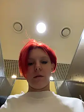 NinaParri online show from May 2026 03:37:02 AM