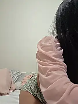 Snapshot of karen_vix chatting on May 2026 01:01:02 AM karen vix online show from May 2026 01:01:02 AM