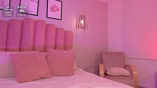violeta hills  online show from July 2026 03:33:02 PM