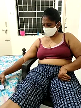 Snapshot of tamil_manjalmaami chatting on May 2026 02:45:01 PM tamil manjalmaami online show from May 2026 02:45:01 PM