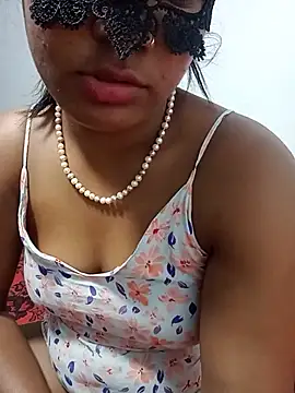 honeyi babe online show from June 2026 01:04:01 PM