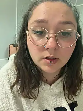 SpanishFirexxx online show from March 2026 11:08:02 PM