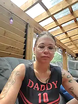 Couple qc online show from July 2026 04:23:01 PM