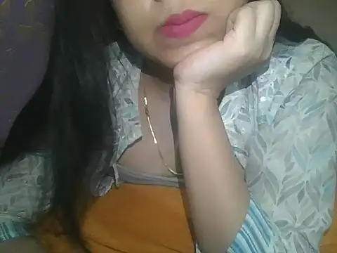 Snapshot of Qween_Seelu chatting on June 2026 06:23:01 PM Qween Seelu online show from June 2026 06:23:01 PM