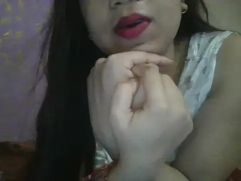 Snapshot of Qween_Seelu chatting on July 2026 03:59:02 AM Qween Seelu online show from July 2026 03:59:02 AM