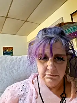 Snapshot of PiSeas chatting on July 2026 02:20:01 AM PiSeas online show from July 2026 02:20:01 AM