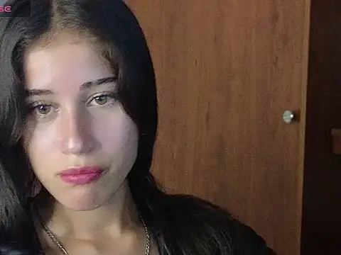 Snapshot of Bella_Goddess_ chatting on June 2026 10:23:02 PM Bella Goddess online show from June 2026 10:23:02 PM
