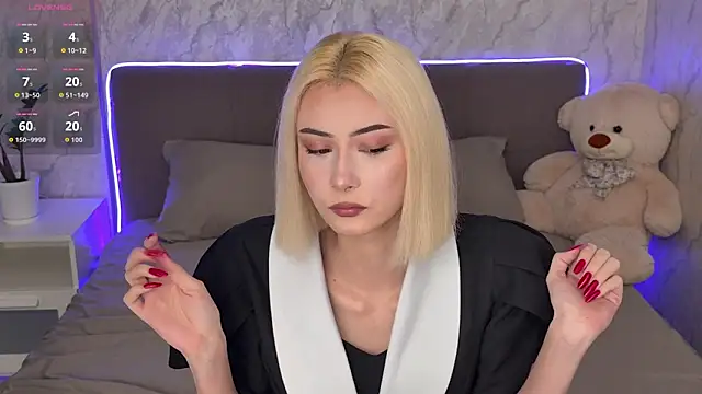 kittysocutie online show from March 2026 12:49:01 AM