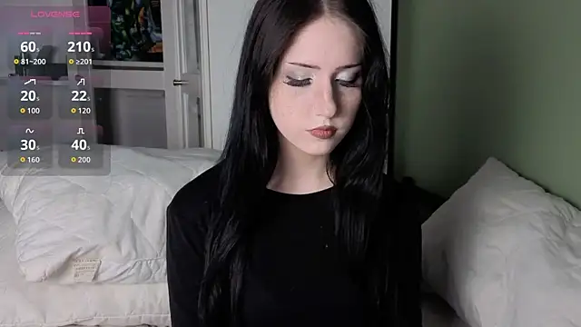 Nymphorina online show from May 2026 08:14:02 PM