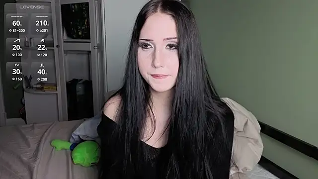 Nymphorina online show from May 2026 07:45:02 PM