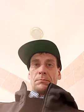 Tripiiik online show from April 2026 06:27:01 AM