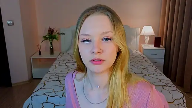 StaceyyJones online show from April 2026 01:37:02 PM