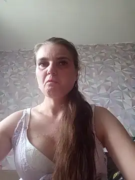 Snapshot of -MilfAnn- chatting on May 2026 08:44:01 AM -MilfAnn- online show from May 2026 08:44:01 AM