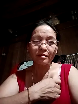 Snapshot of Lliygy chatting on June 2026 10:40:02 PM Lliygy online show from June 2026 10:40:02 PM