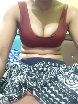 Snapshot of Lily4852 chatting on April 2026 06:17:01 PM Lily4852 online show from April 2026 06:17:01 PM