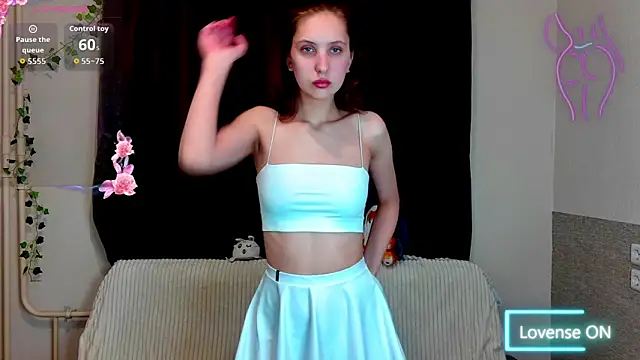 Snapshot of Emily_Nelsonn chatting on April 2026 05:17:01 PM Emily Nelsonn online show from April 2026 05:17:01 PM