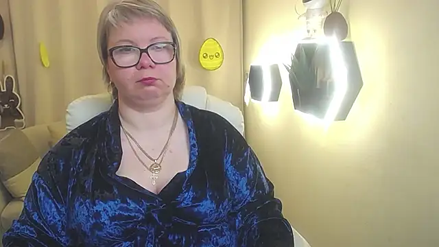 BonnnyBoobsy online show from April 2026 05:57:01 AM