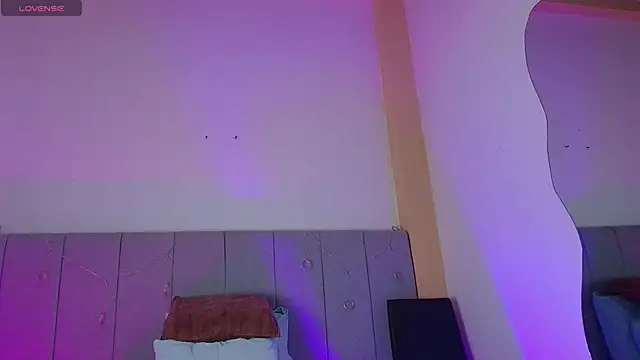 LiiaaGenner online show from April 2026 06:28:01 PM