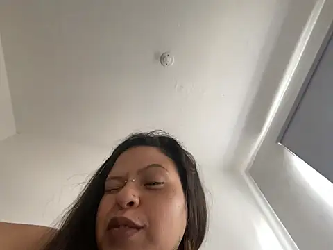 juel1sa online show from May 2026 03:49:02 PM