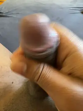 Snapshot of bende56 chatting on March 2026 09:14:02 AM bende56 online show from March 2026 09:14:02 AM