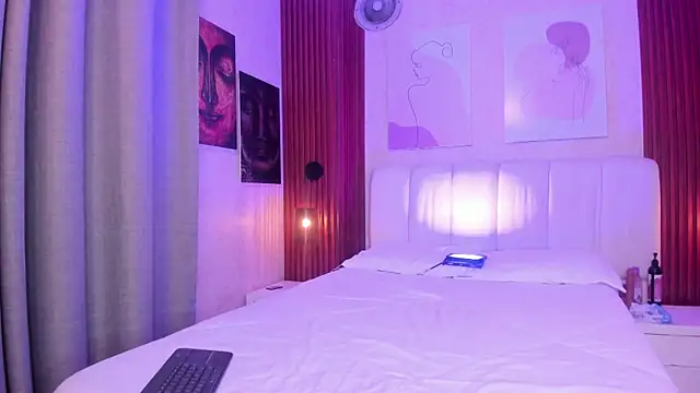 Maiasweet  online show from May 2026 03:22:01 AM