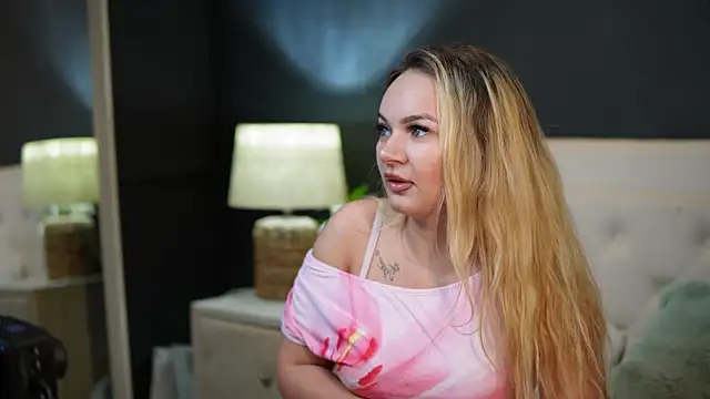DaliaParis online show from July 2026 08:33:02 PM