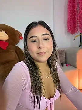 Snapshot of MelodyRey__ chatting on June 2026 01:23:01 AM MelodyRey online show from June 2026 01:23:01 AM