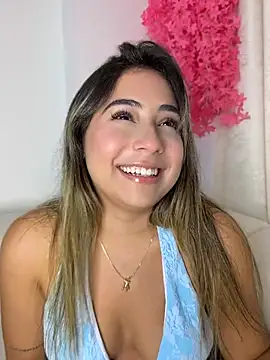 Snapshot of MelodyRey__ chatting on June 2026 02:53:01 AM MelodyRey online show from June 2026 02:53:01 AM
