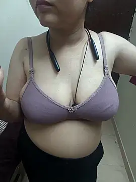 neelam rawat online show from March 2026 06:35:02 PM