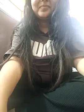 Snapshot of neelam_rawat chatting on May 2026 12:21:01 PM neelam rawat online show from May 2026 12:21:01 PM