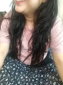 Snapshot of neelam_rawat chatting on May 2026 07:15:02 AM neelam rawat online show from May 2026 07:15:02 AM