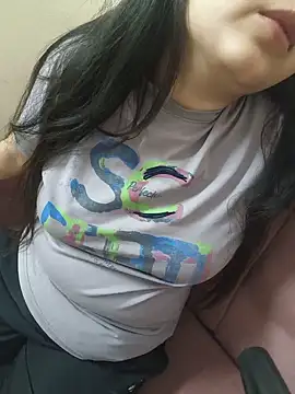 Snapshot of neelam_rawat chatting on May 2026 12:15:01 PM neelam rawat online show from May 2026 12:15:01 PM