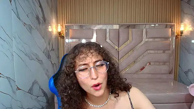 isa r  online show from April 2026 06:10:01 PM