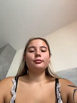 Snapshot of Mrs_Lust chatting on May 2026 06:19:02 AM Mrs Lust online show from May 2026 06:19:02 AM