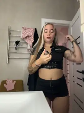 Snapshot of Mrs_Lust chatting on May 2026 03:23:01 AM Mrs Lust online show from May 2026 03:23:01 AM